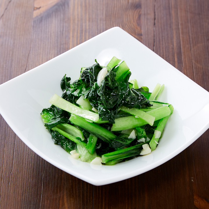 季節の青菜炒め　ニンニク風味